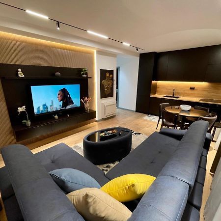 Queens Luxury Apartments Tirana Zewnętrze zdjęcie