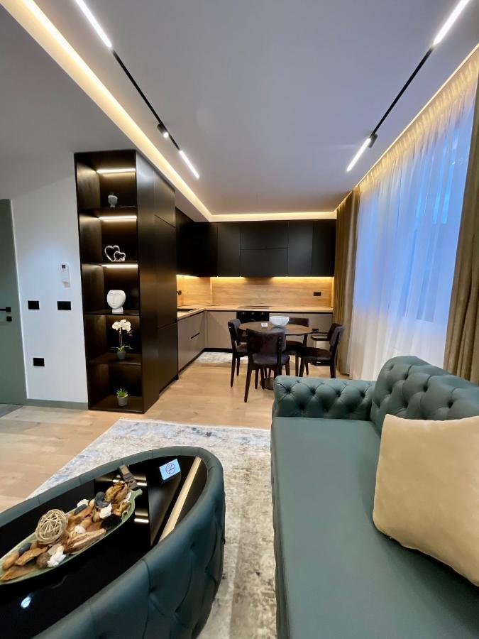 Queens Luxury Apartments Tirana Zewnętrze zdjęcie