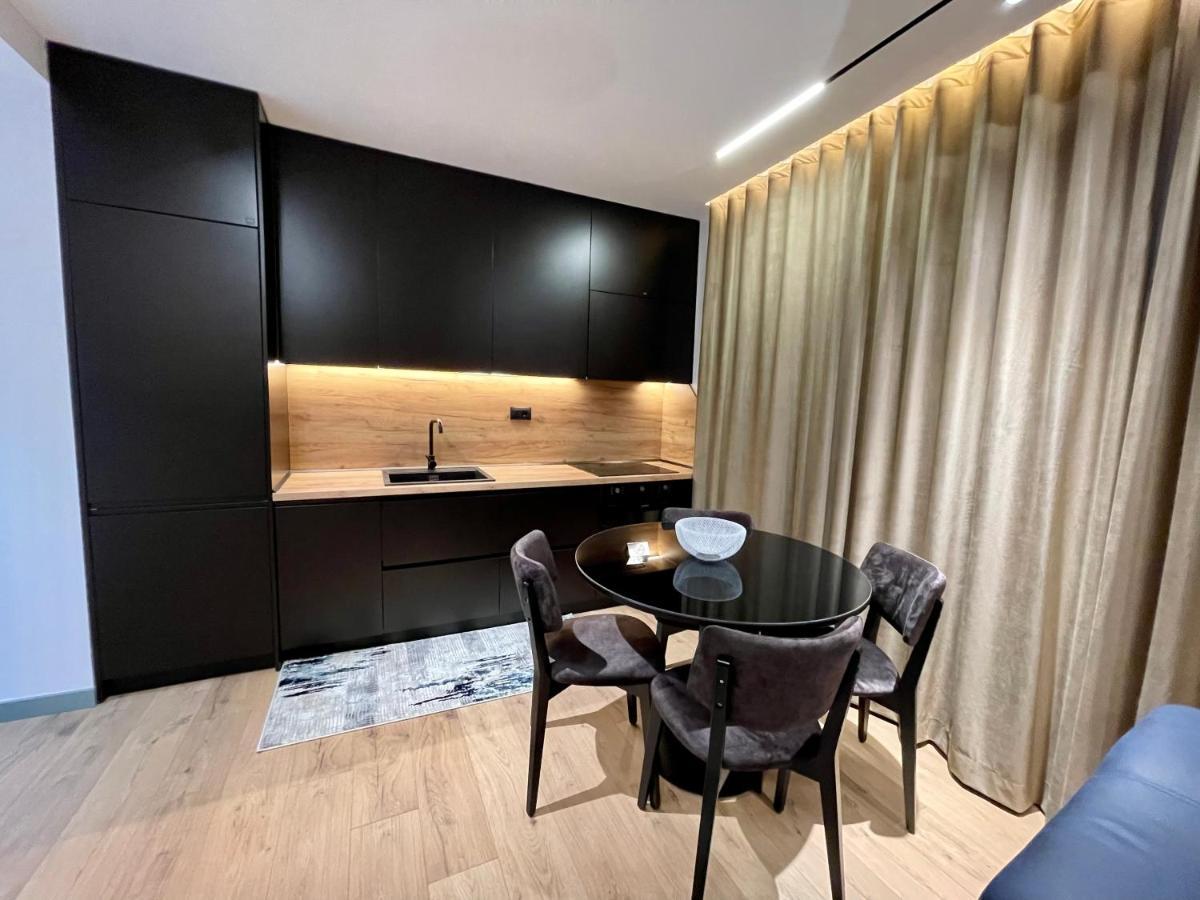 Queens Luxury Apartments Tirana Zewnętrze zdjęcie