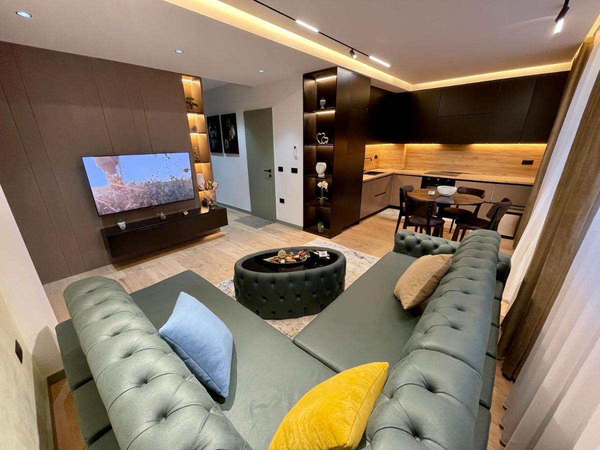 Queens Luxury Apartments Tirana Zewnętrze zdjęcie